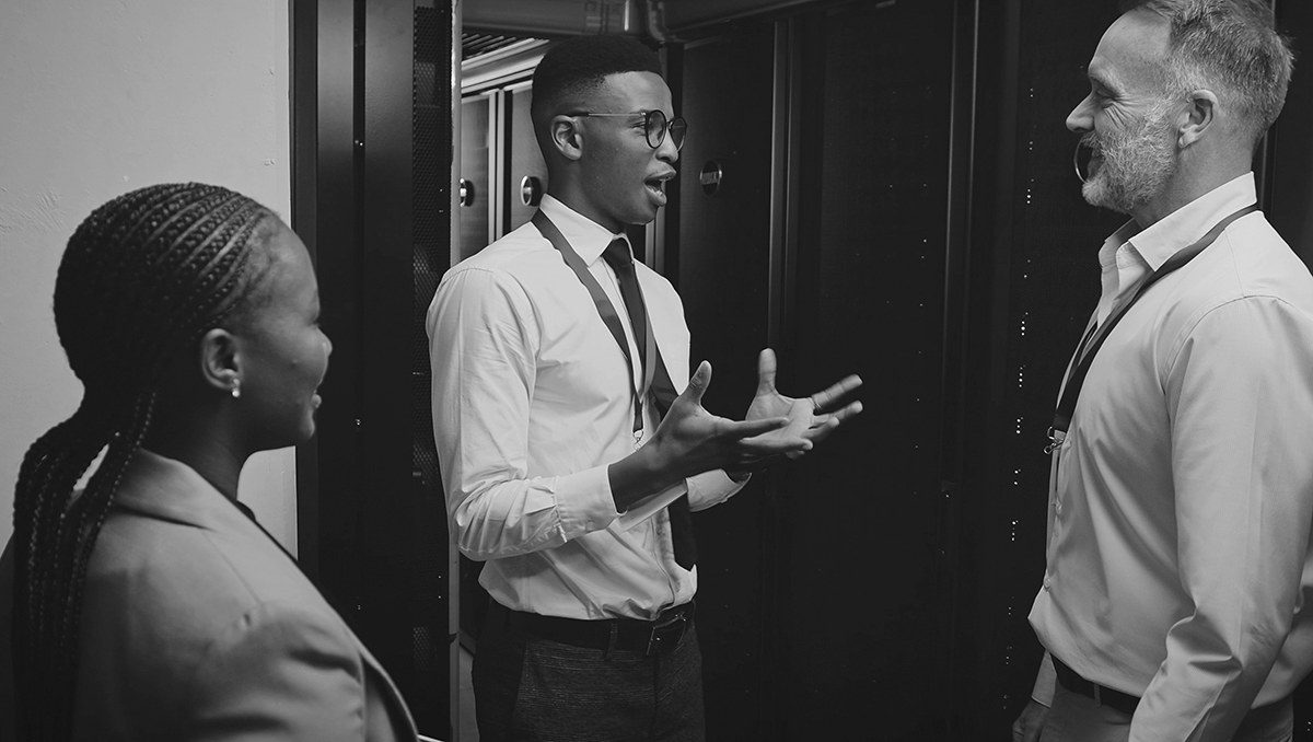 43% Put Sensitive Work Data into AI — Highlights from the Oh, Behave! Report 